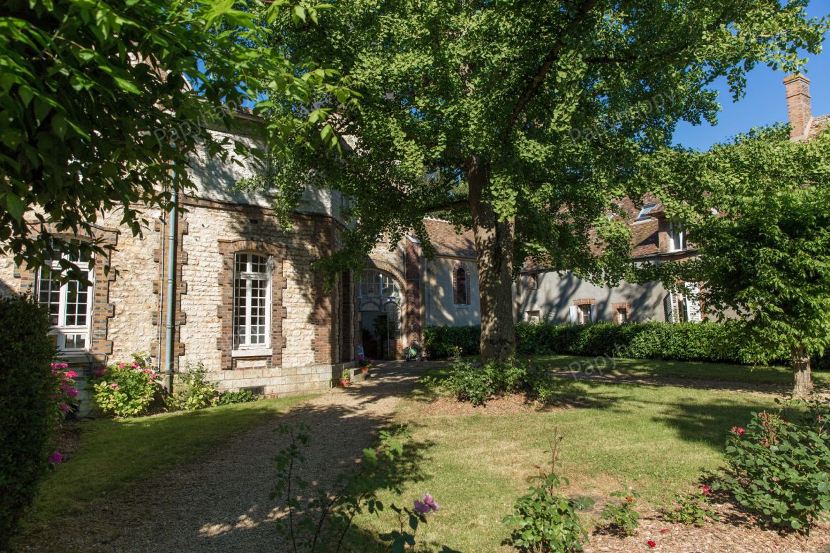 Résidence Château de Villeniard - EMEIS (4/7)