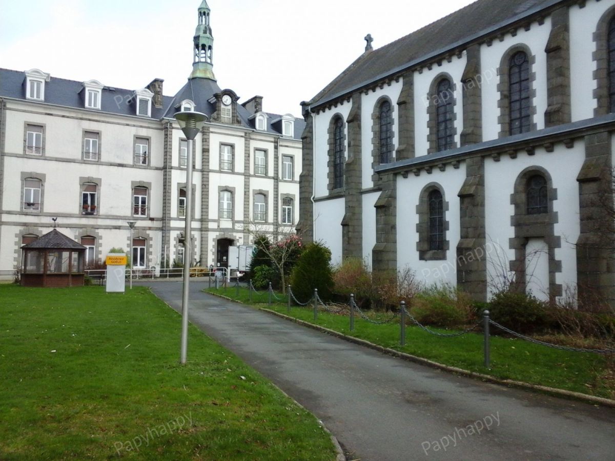 EHPAD Les Capucins du Centre Hospitalier de Saint-Brieuc (1/9)